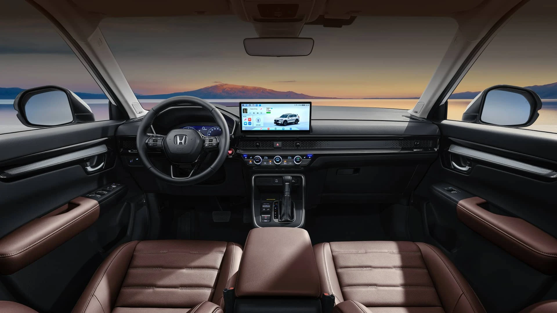 Интерьер Honda CR-V: передние сиденья, рулевое колесо и центральная консоль